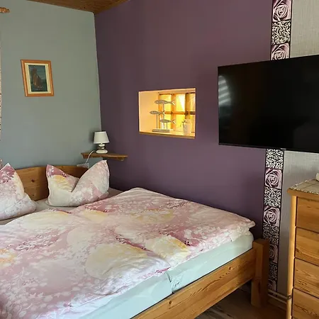 Rotdornbluete Appartement Wustrow (Fischland)